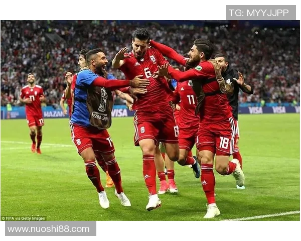 解说技巧超群的足球明星们如何用语言征服球迷心灵