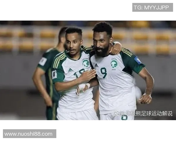 足球明星高清挂墙照片展示让你的家充满运动激情与活力